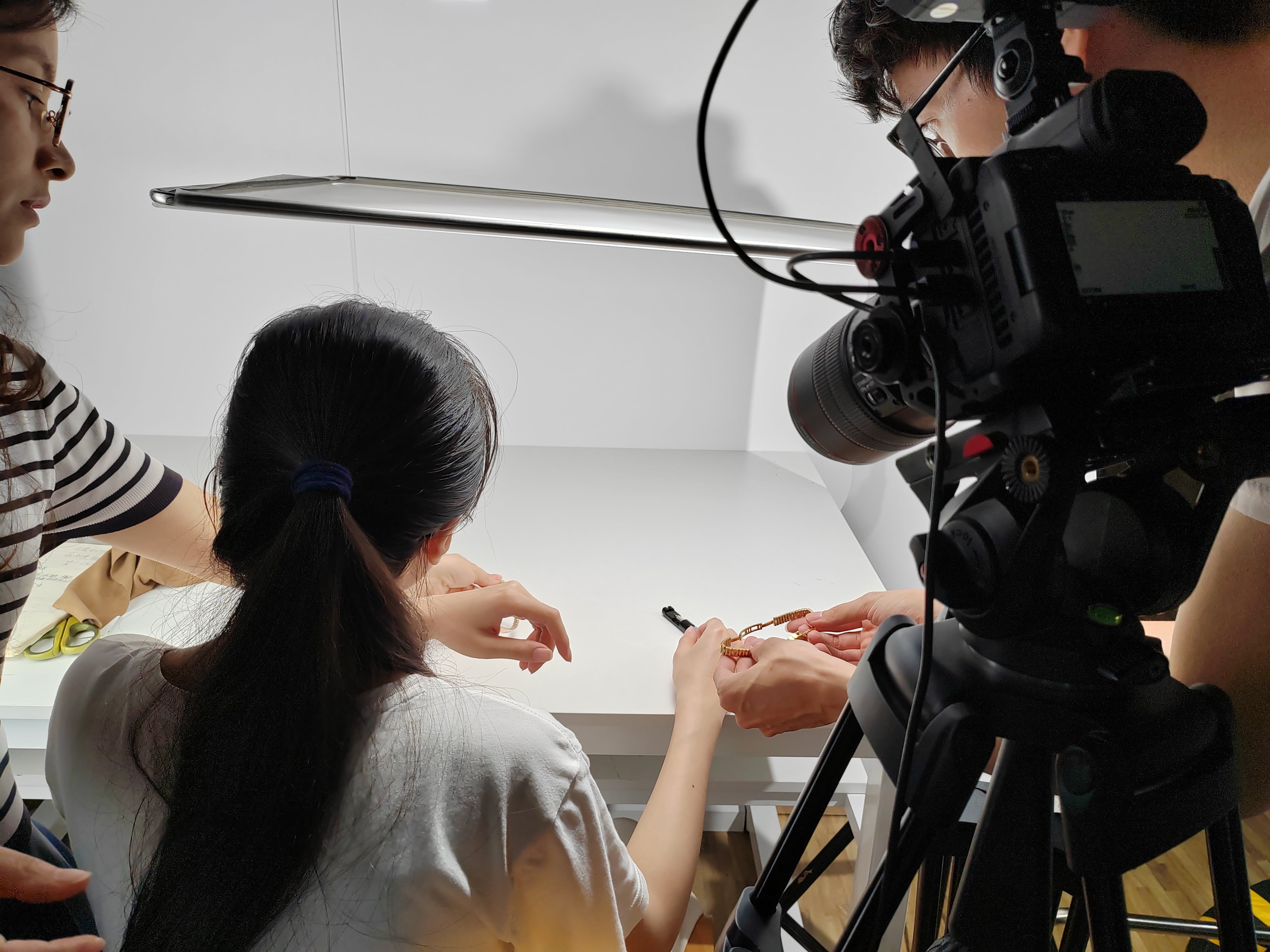 Behind the Scenes -how to create a ultimate watch Instructional Video