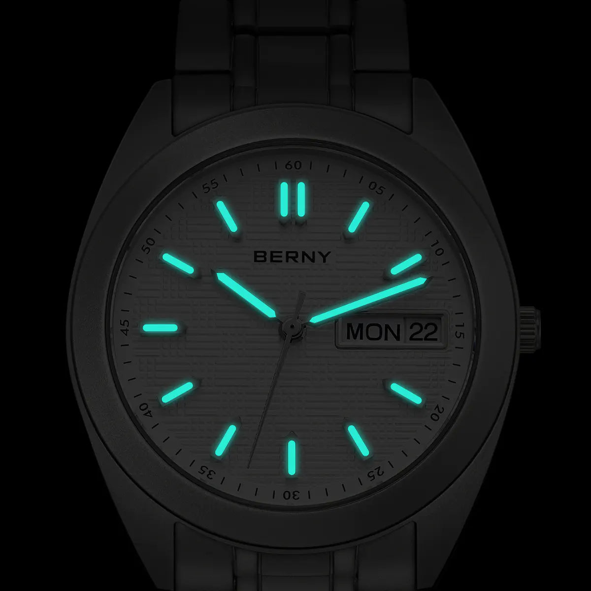 BERNY watch with super luminous pointer and scale guarantee visibility even in low light conditions